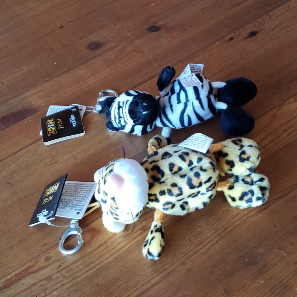 Nici Wild Leopard 🐆 & Zebra 4.5" Key Charms NWT